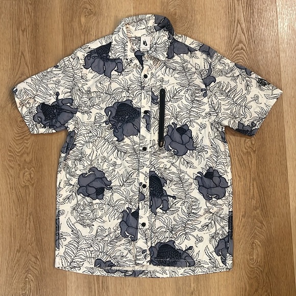 Nike MEN'S Nikelab Floral Collection Short Sleeve Top and matching shorts Size M - Picture 2 of 8